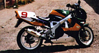 CBR 900