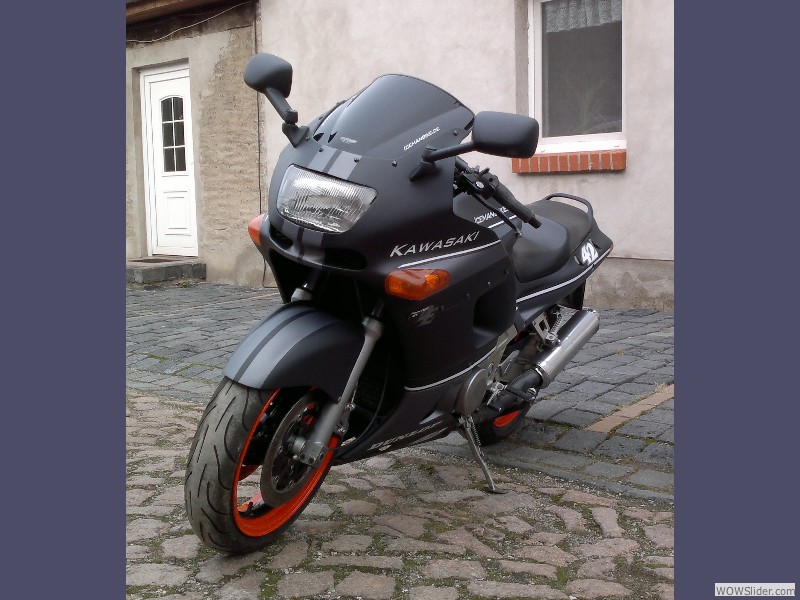 ZZR 600